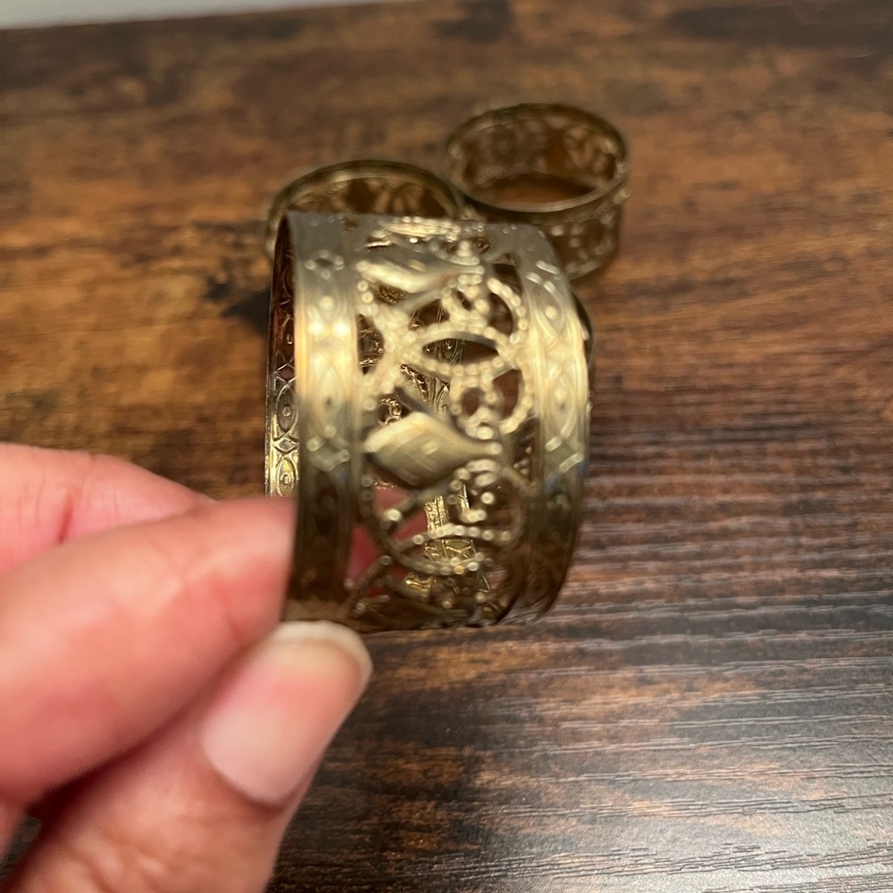 Vintage Gold Filigree Napkin Ring Set Home Decor Table Setting Home Decor - Picture 5 of 5